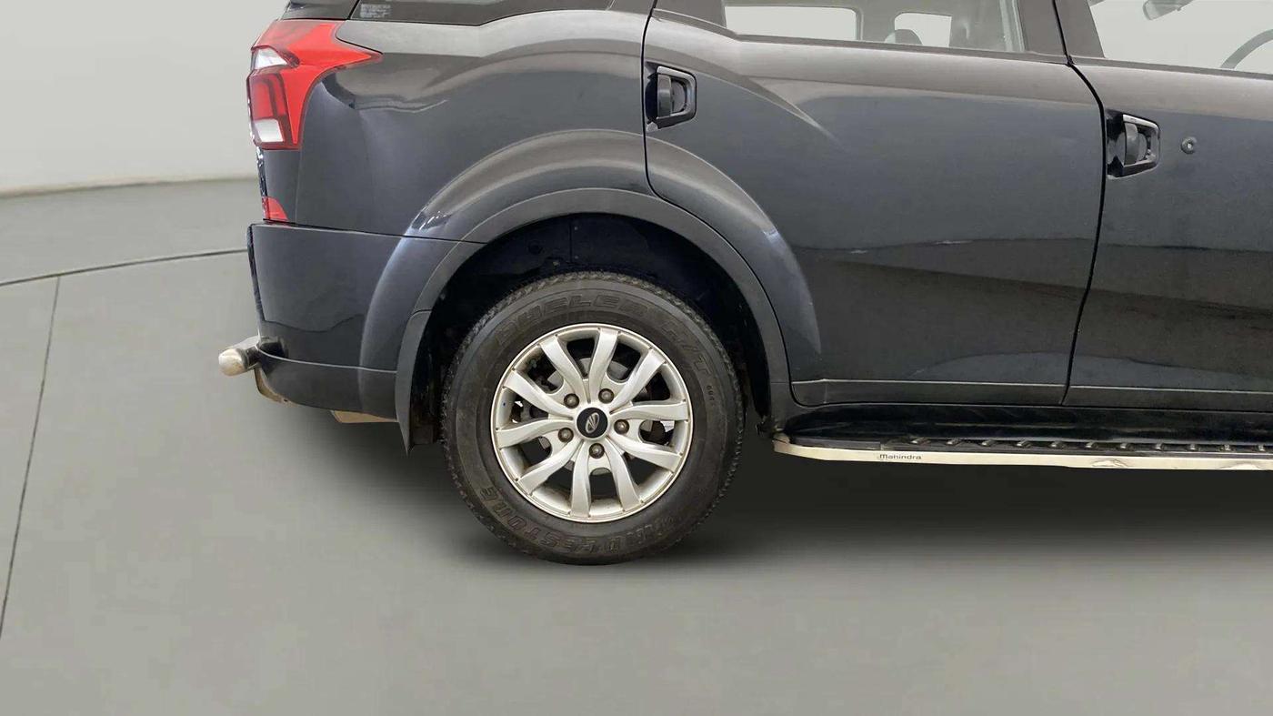 2020 Mahindra XUV500 W9, Diesel, Manual, 69,255 km, Right Rear Wheel