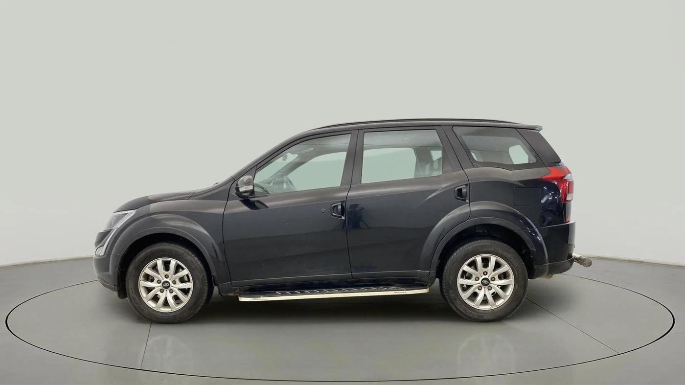 2020 Mahindra XUV500 W9, Diesel, Manual, 69,255 km, Left Side