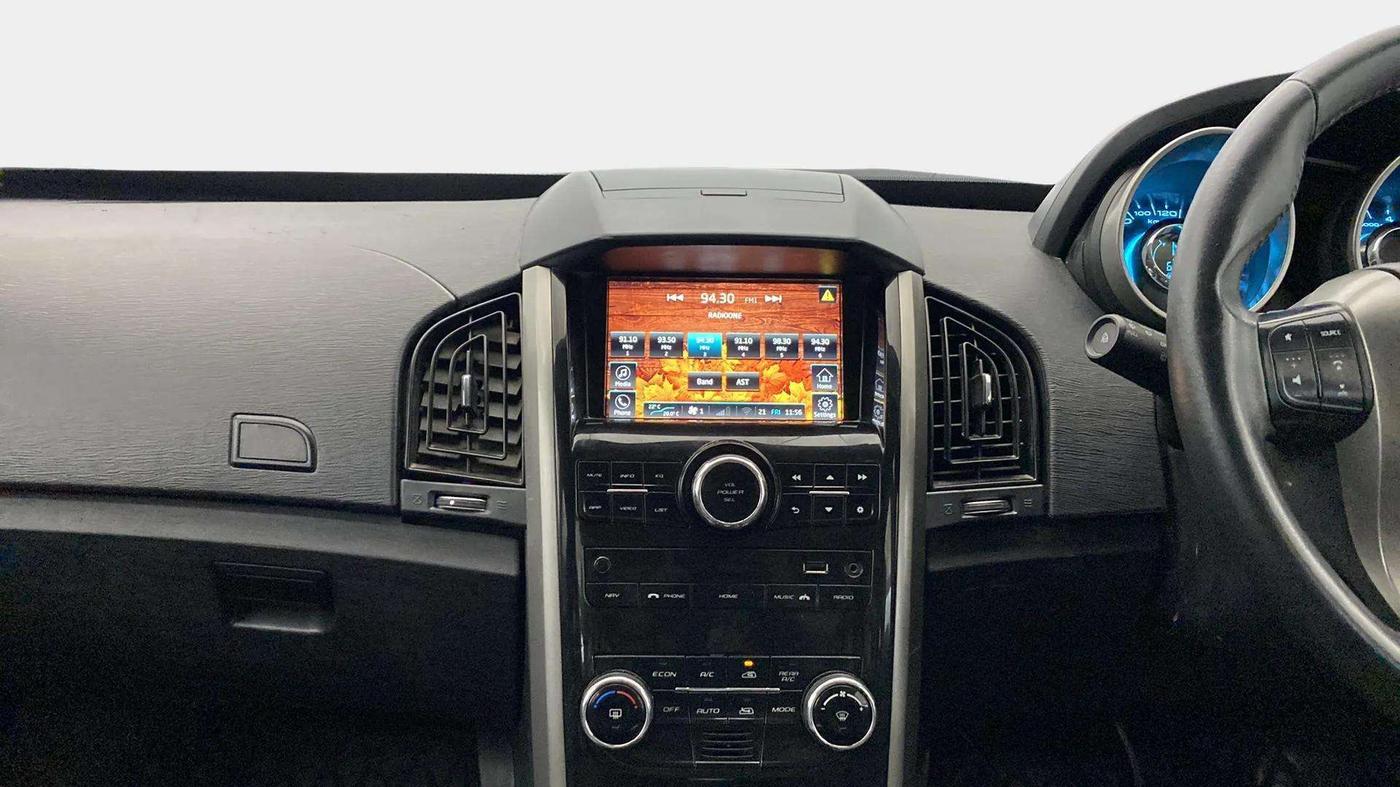 2020 Mahindra XUV500 W9, Diesel, Manual, 69,255 km, Air Conditioner