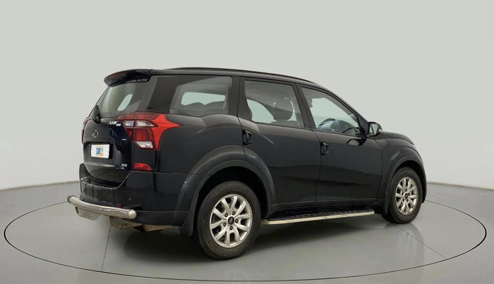 2020 Mahindra XUV500 W9, Diesel, Manual, 68,580 km, Right Back Diagonal