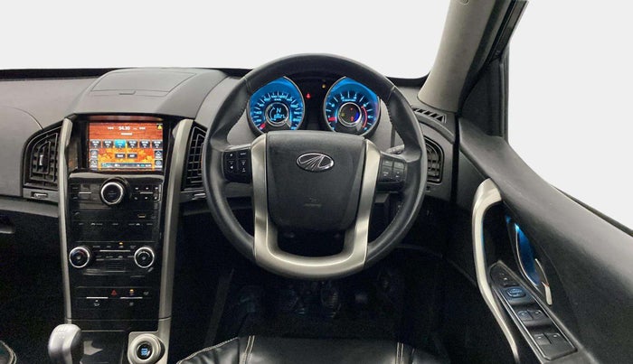 2020 Mahindra XUV500 W9, Diesel, Manual, 68,580 km, Steering Wheel Close Up