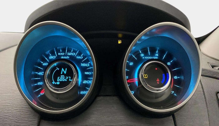 2020 Mahindra XUV500 W9, Diesel, Manual, 68,580 km, Odometer Image