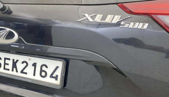 2020 Mahindra XUV500 W9, Diesel, Manual, 68,580 km, Dicky (Boot door) - Minor scratches