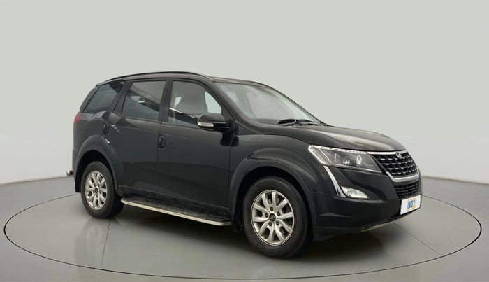 2020 Mahindra XUV500 W9, Diesel, Manual, 68,580 km, Right Front Diagonal