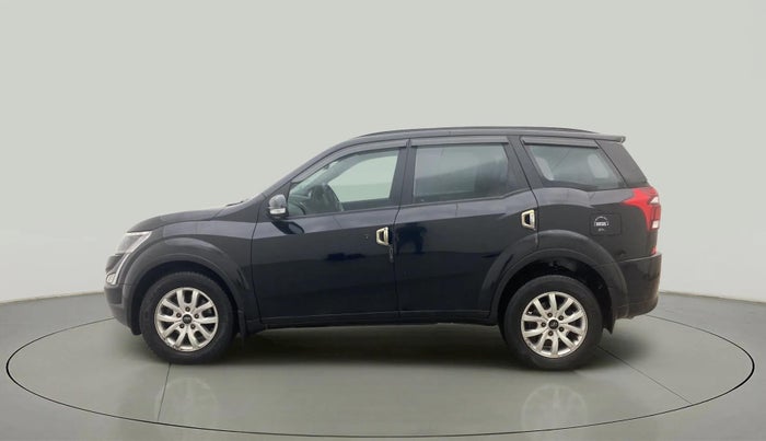 2021 Mahindra XUV500 W9, Diesel, Manual, 60,497 km, Left Side