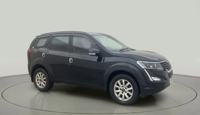 2021 Mahindra XUV500 W9, Diesel, Manual, 60,497 km, Right Front Diagonal