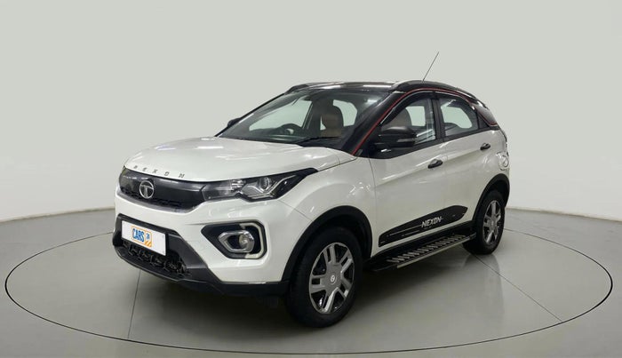 2021 Tata NEXON XMA SUNROOF PETROL, Petrol, Automatic, 27,053 km, Left Front Diagonal