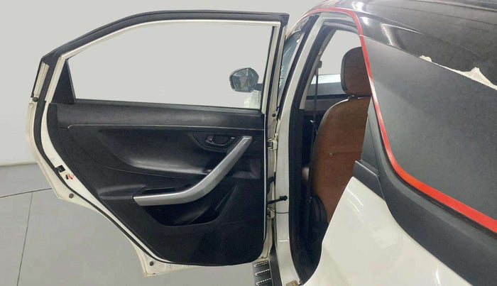 2021 Tata NEXON XMA SUNROOF PETROL, Petrol, Automatic, 27,053 km, LHS Rear Door