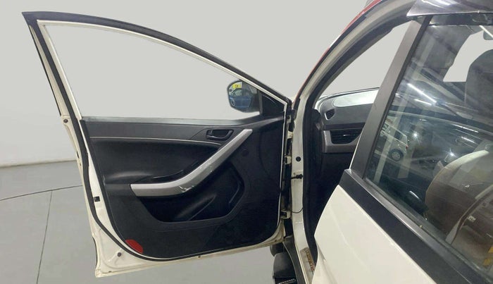 2021 Tata NEXON XMA SUNROOF PETROL, Petrol, Automatic, 27,053 km, LHS Front Door