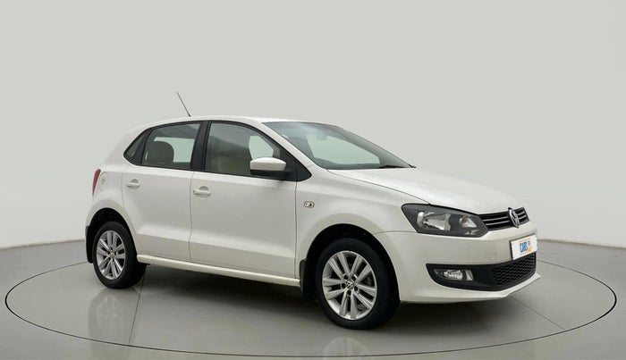 2014 Volkswagen Polo HIGHLINE1.2L, Petrol, Manual, 94,916 km, Right Front Diagonal