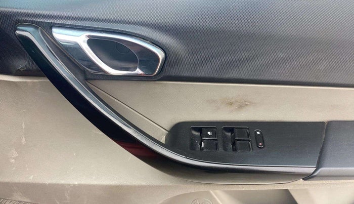 2019 Tata Tiago XZ PETROL, Petrol, Manual, 72,530 km, Driver Side Door Panels Control