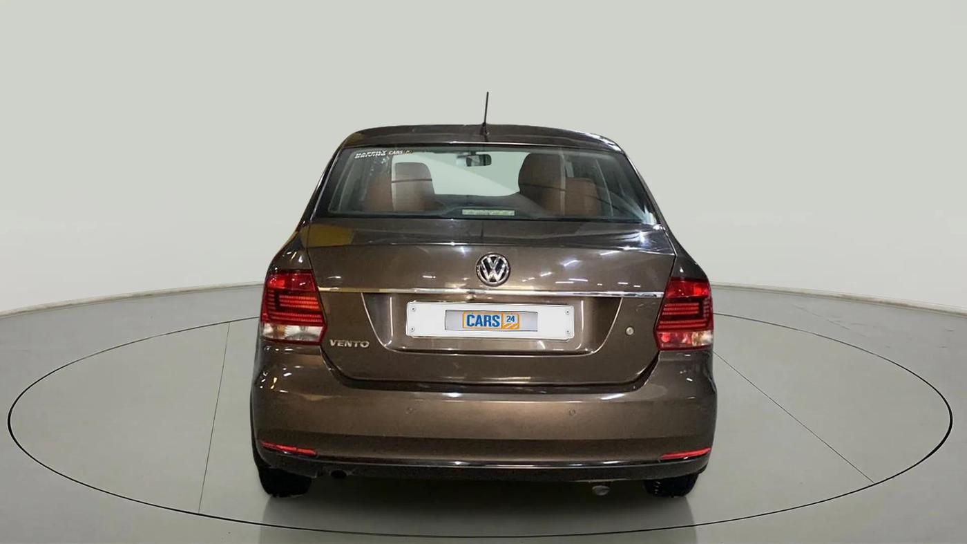 2018 Volkswagen Vento COMFORTLINE 1.6, Petrol, Manual, 48,527 km, Back/Rear