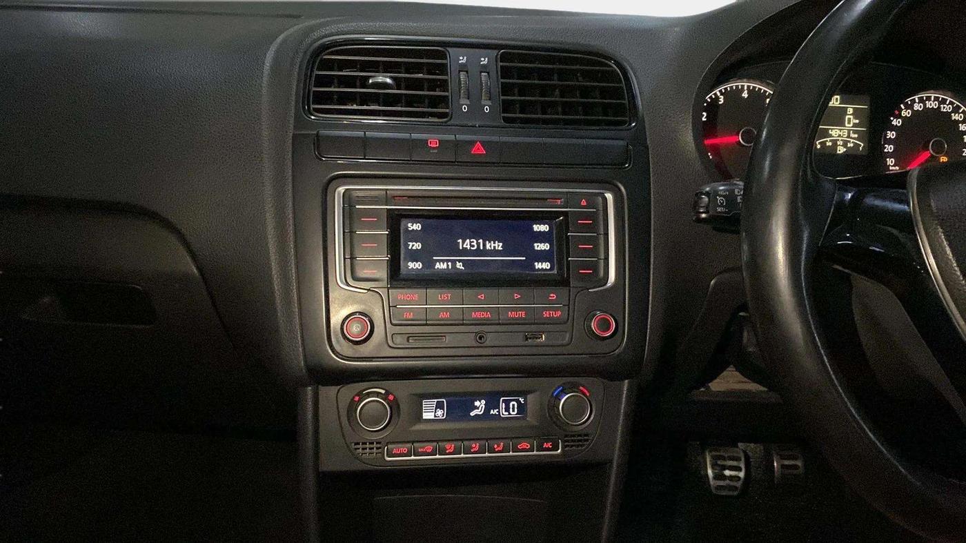 2018 Volkswagen Vento COMFORTLINE 1.6, Petrol, Manual, 48,527 km, Air Conditioner