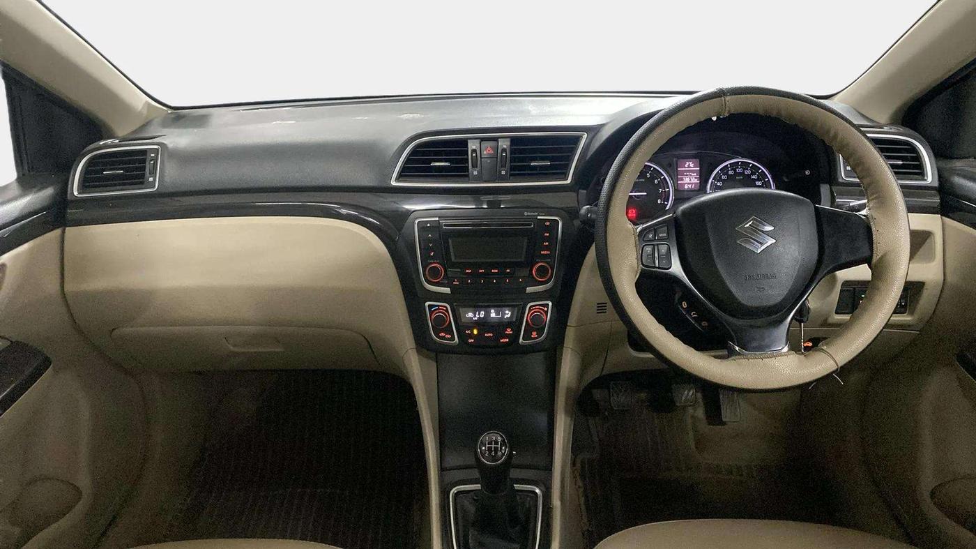 2015 Maruti Ciaz VXI+, Petrol, Manual, 74,002 km, Dashboard