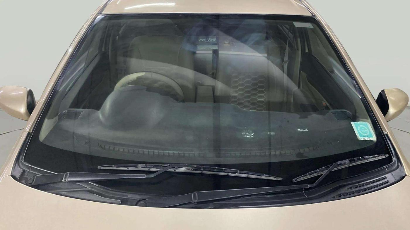 2015 Maruti Ciaz VXI+, Petrol, Manual, 74,002 km, Front Windshield