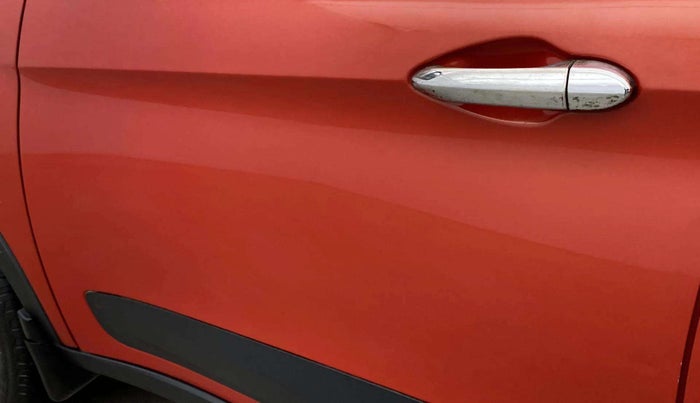 2020 Tata NEXON XM SUNROOF PETROL, Petrol, Manual, 30,518 km, Front passenger door - Minor scratches