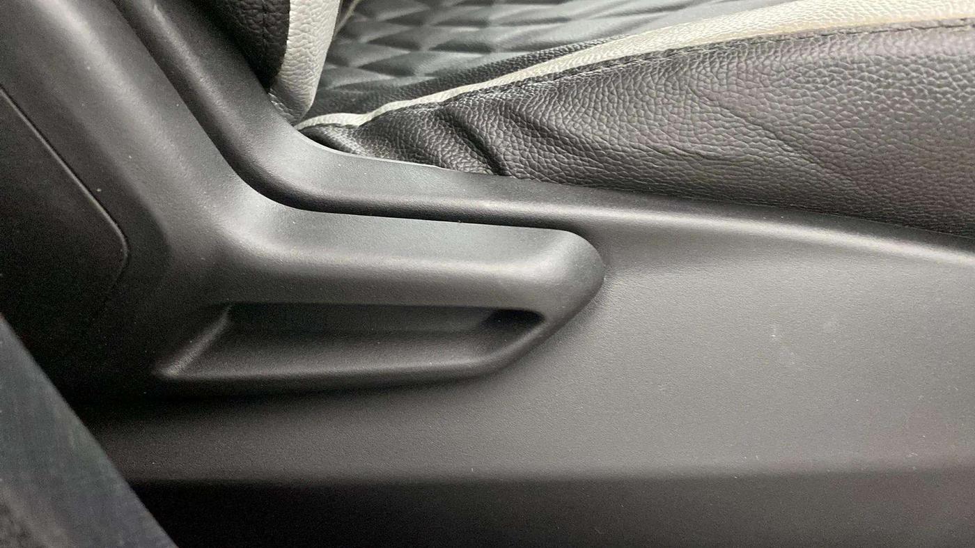 2020 Tata NEXON XM SUNROOF PETROL, Petrol, Manual, 30,518 km, Driver Side Adjustment Panel