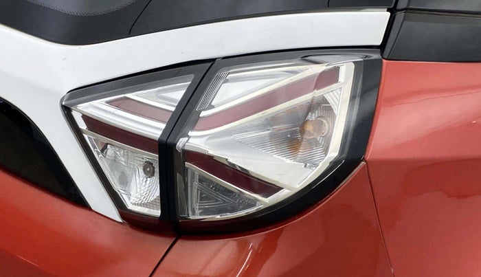 2020 Tata NEXON XM SUNROOF PETROL, Petrol, Manual, 30,518 km, Right tail light - Minor scratches