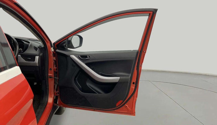 2020 Tata NEXON XM SUNROOF PETROL, Petrol, Manual, 30,518 km, RHS Front Door