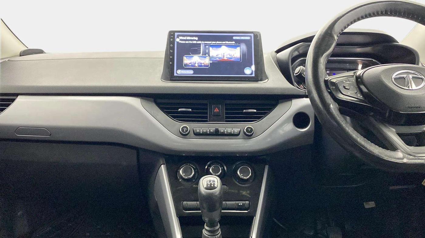 2020 Tata NEXON XM SUNROOF PETROL, Petrol, Manual, 30,518 km, Air Conditioner