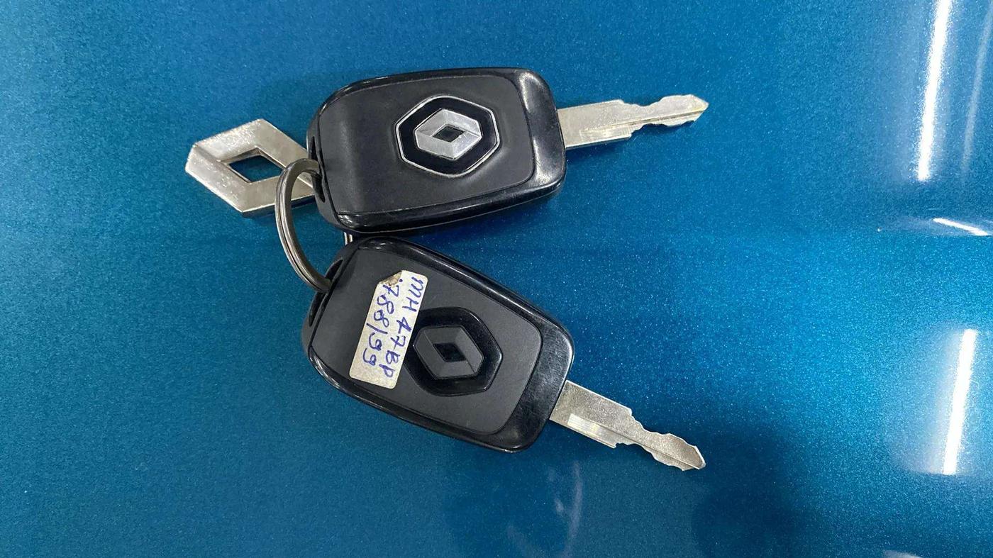 2023 Renault Kwid RXT 1.0 AMT, Petrol, Automatic, 9,180 km, Key Close Up