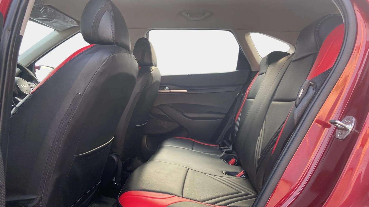 2021 KIA SELTOS HTK PLUS 1.5, Petrol, Manual, 11,381 km, Right Side Rear Door Cabin