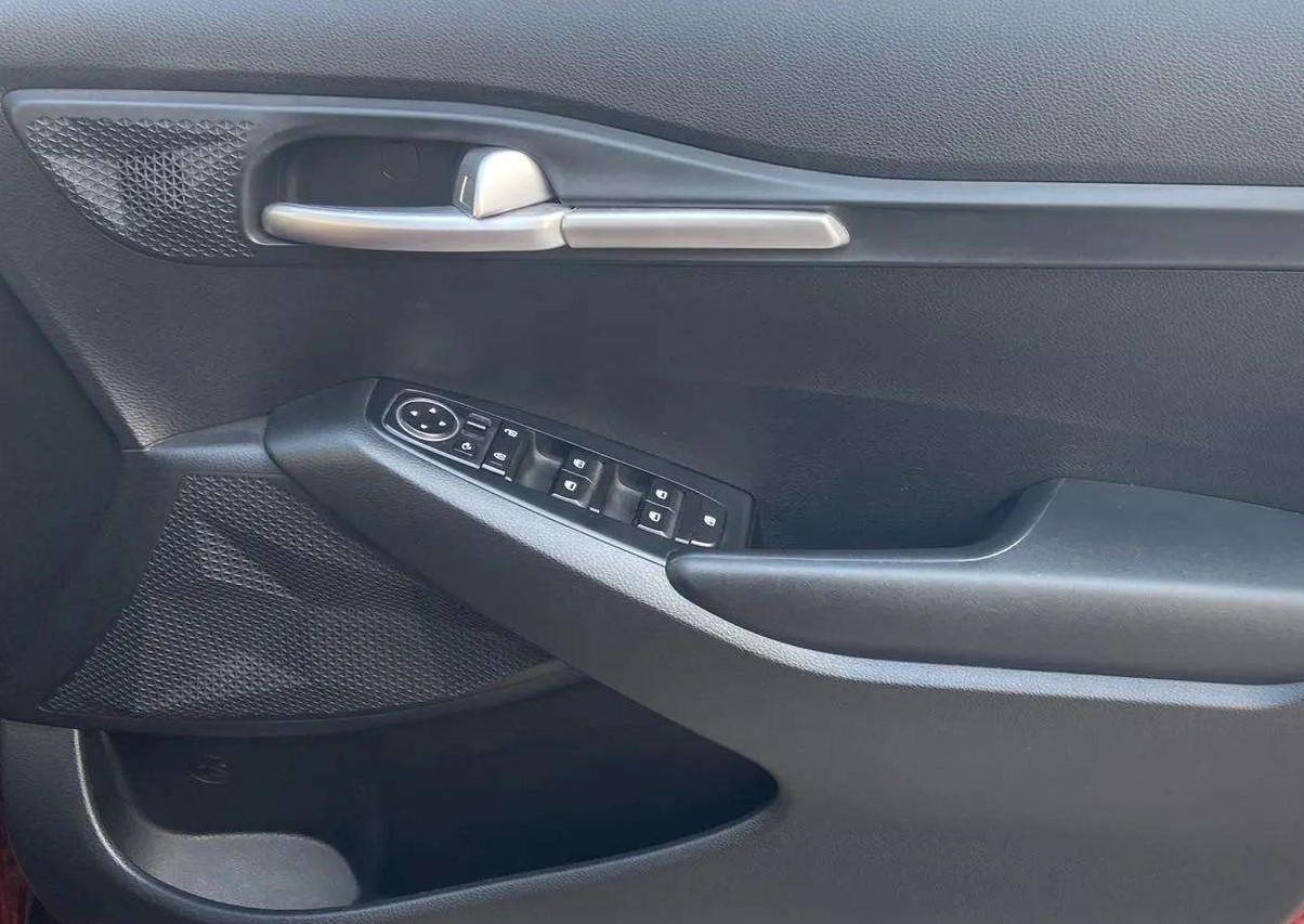 2021 KIA SELTOS HTK PLUS 1.5, Petrol, Manual, 11,381 km, Driver Side Door Panels Control
