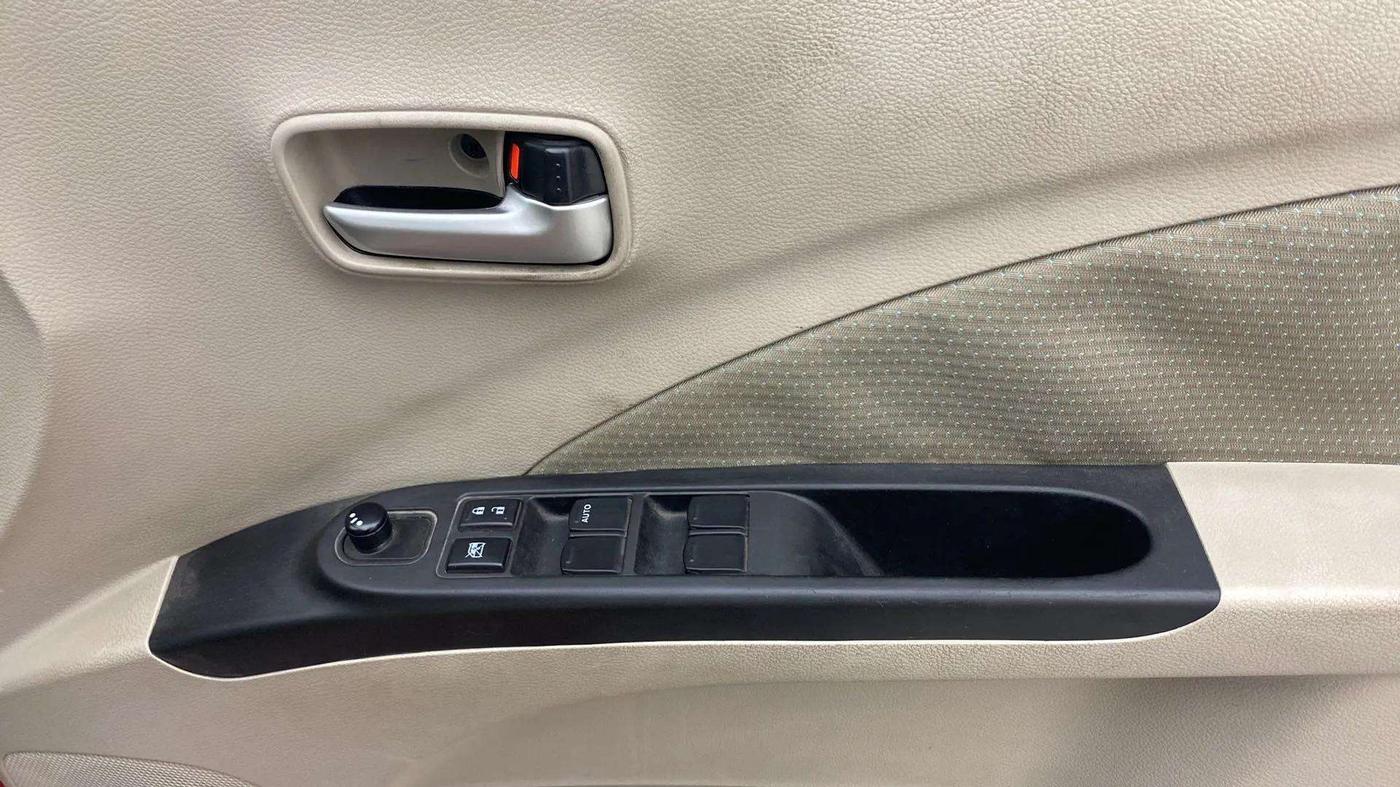 2019 Maruti Celerio ZXI, Petrol, Manual, 24,172 km, Driver Side Door Panels Control