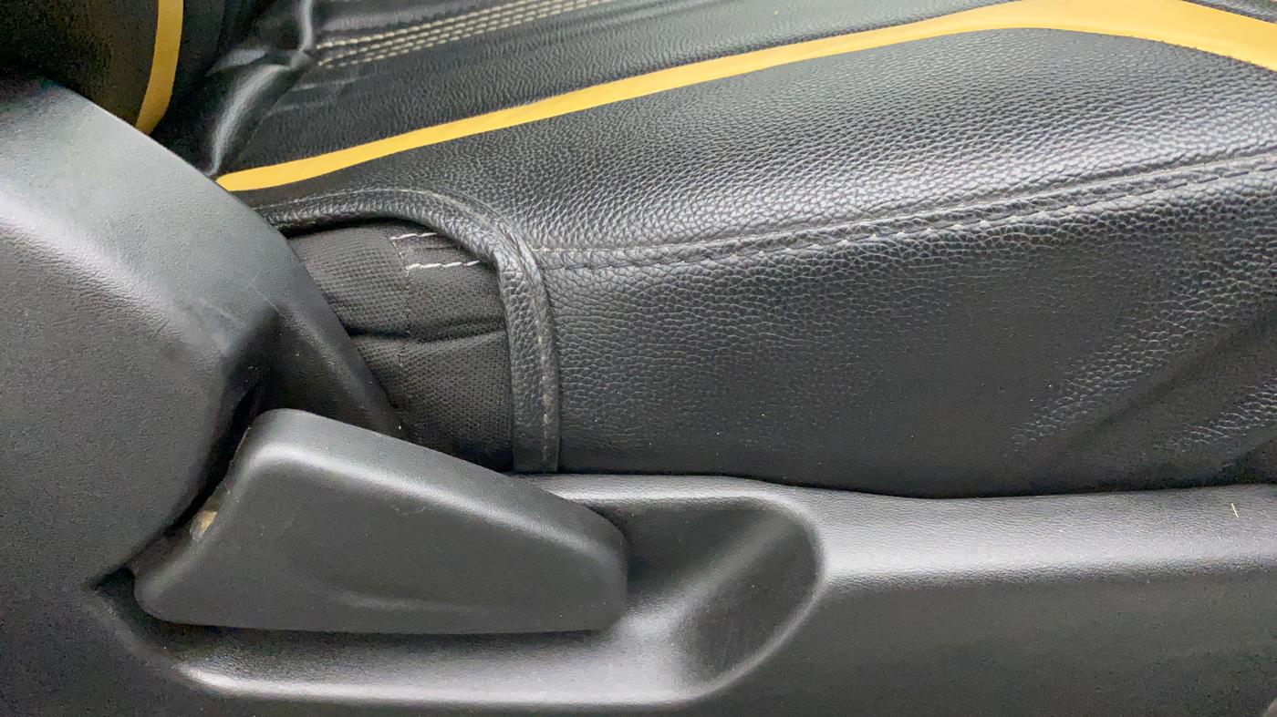 2018 Datsun Redi Go S 1.0, Petrol, Manual, 68,162 km, Driver Side Adjustment Panel