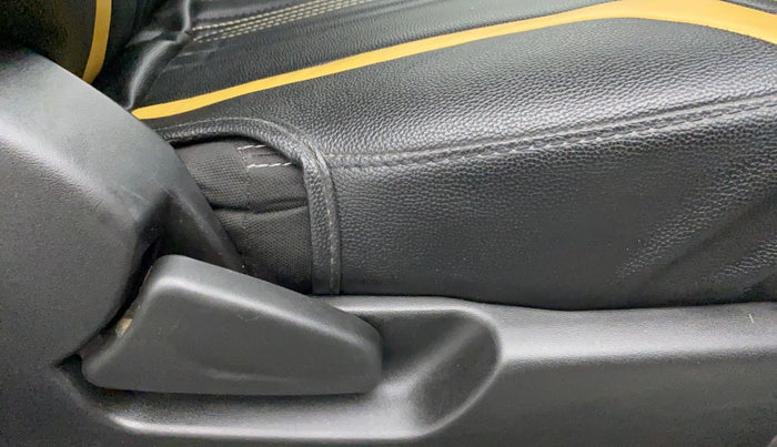 2018 Datsun Redi Go S 1.0, Petrol, Manual, 68,162 km, Driver Side Adjustment Panel