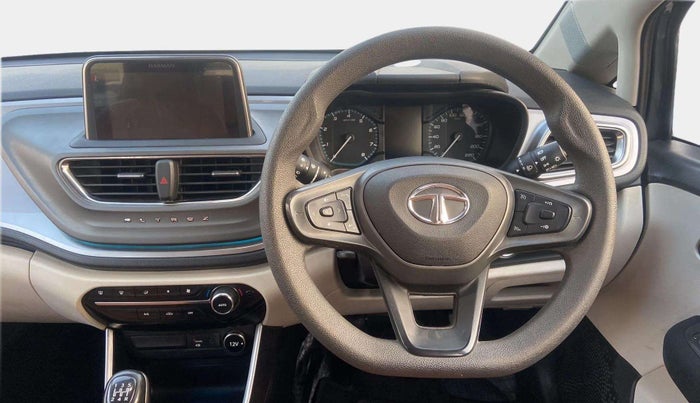 2023 Tata ALTROZ XZ DIESEL, Diesel, Manual, 35,420 km, Steering Wheel Close Up