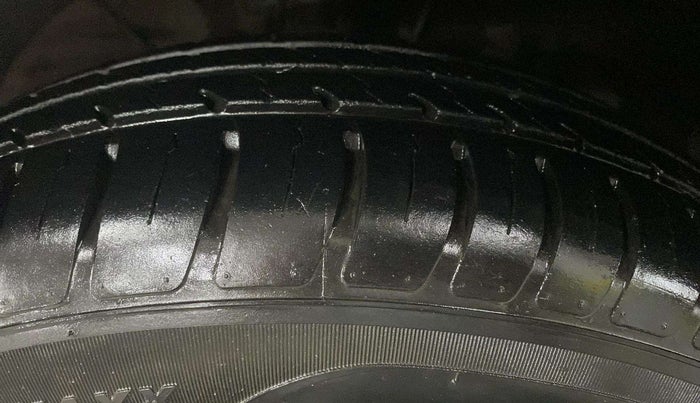 2019 Maruti Dzire VXI AMT, Petrol, Automatic, 14,013 km, Left Front Tyre Tread