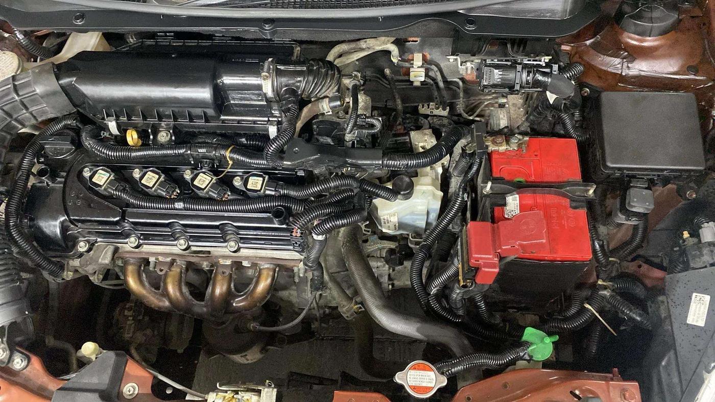 2019 Maruti Dzire VXI AMT, Petrol, Automatic, 14,134 km, Engine View - Left