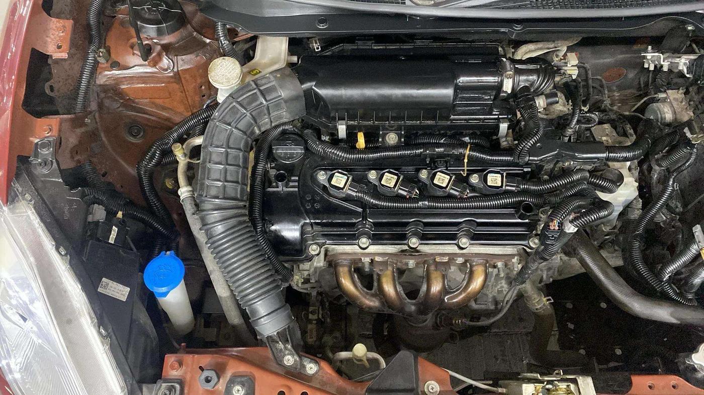 2019 Maruti Dzire VXI AMT, Petrol, Automatic, 14,134 km, Engine View - Right