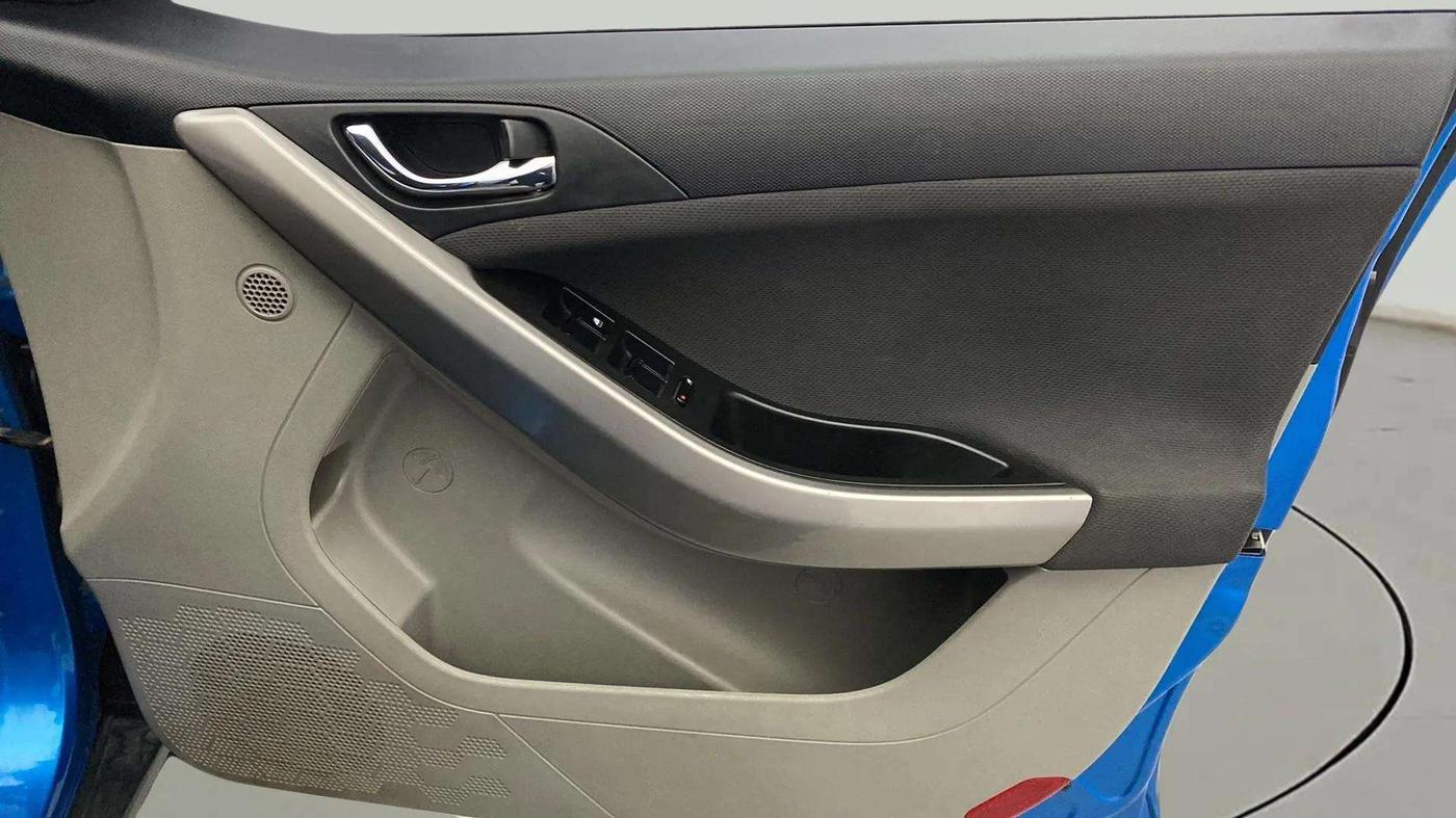 2019 Tata NEXON XZ PLUS DIESEL, Diesel, Manual, 50,642 km, Driver Side Door Panels Control