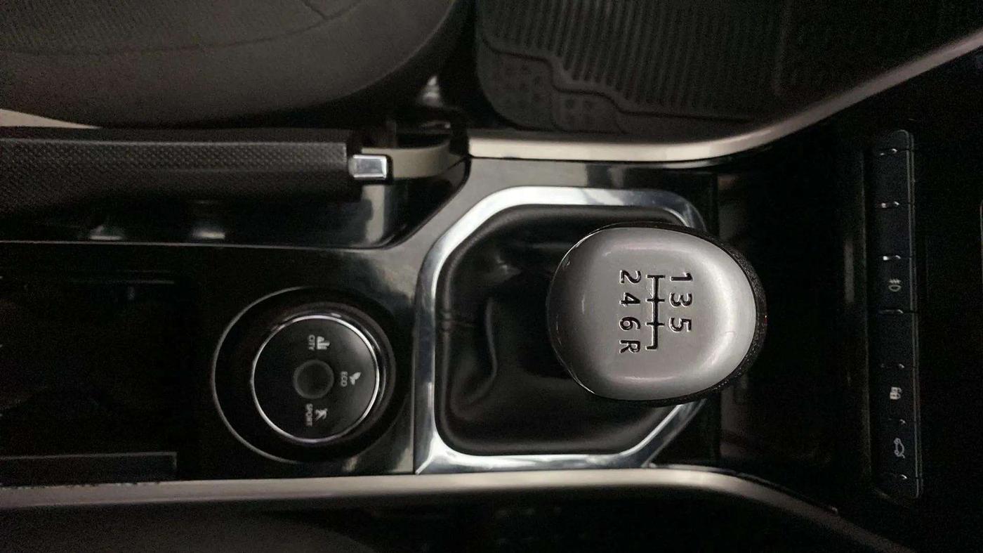 2019 Tata NEXON XZ PLUS DIESEL, Diesel, Manual, 50,642 km, Gear Lever