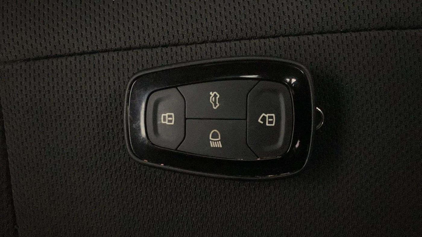 2019 Tata NEXON XZ PLUS DIESEL, Diesel, Manual, 50,642 km, Key Close Up
