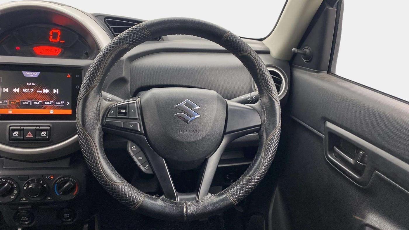 2020 Maruti S PRESSO VXI PLUS AMT, Petrol, Automatic, 41,930 km, Steering Wheel Close Up