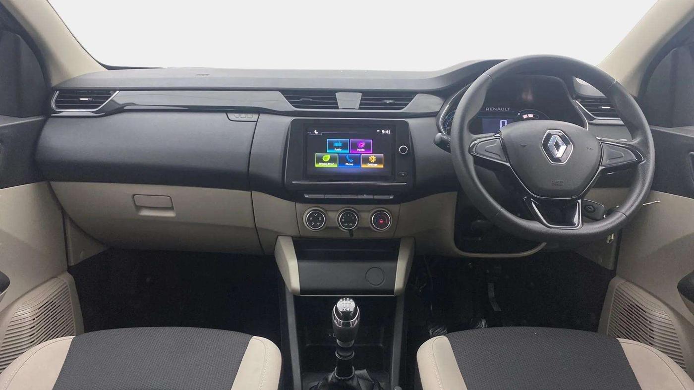 2020 Renault TRIBER RXT, Petrol, Manual, 9,124 km, Dashboard