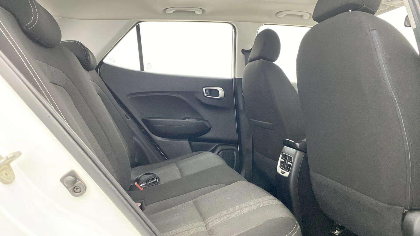 2019 Hyundai VENUE SX PLUS 1.0 TURBO DCT, Petrol, Automatic, 98,937 km, Right Side Rear Door Cabin
