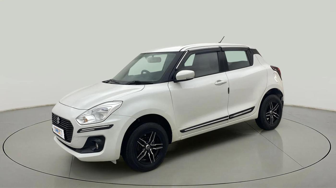 2018 Maruti Swift VXI AMT, Petrol, Automatic, 70,604 km, Left Front Diagonal