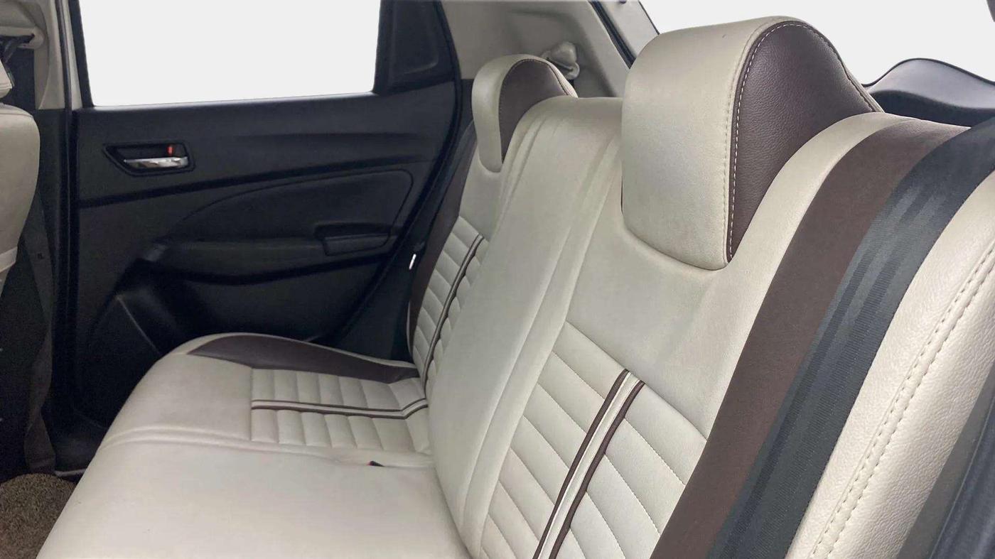 2018 Maruti Swift VXI AMT, Petrol, Automatic, 70,604 km, Right Side Rear Door Cabin