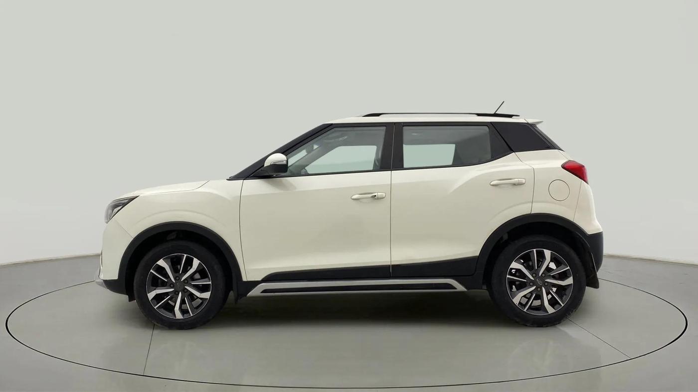 2019 Mahindra XUV300 W8 (O) 1.5 DIESEL, Diesel, Manual, 94,064 km, Left Side