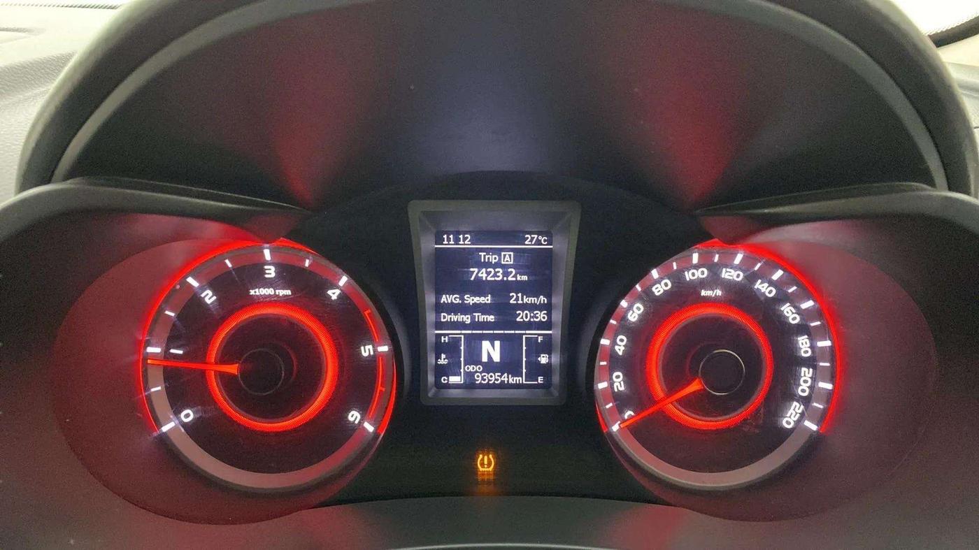 2019 Mahindra XUV300 W8 (O) 1.5 DIESEL, Diesel, Manual, 94,064 km, Odometer Image