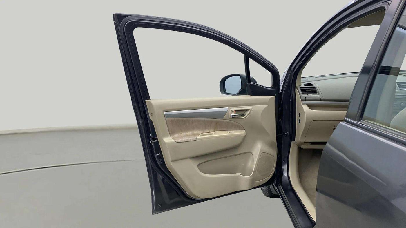 2015 Maruti Ertiga VXI, Petrol, Manual, 26,155 km, LHS Front Door