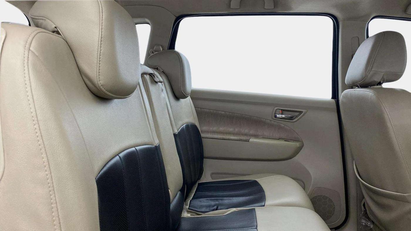 2015 Maruti Ertiga VXI, Petrol, Manual, 26,155 km, Right Side Rear Door Cabin