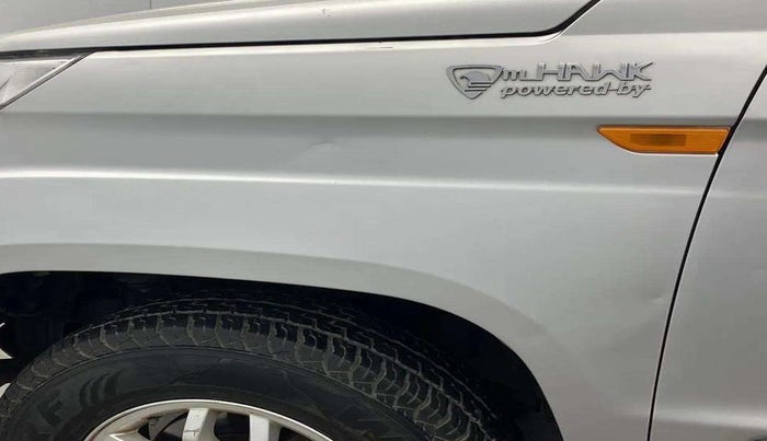 2018 Mahindra TUV300 T8, Diesel, Manual, 89,509 km, Left fender - Slightly dented