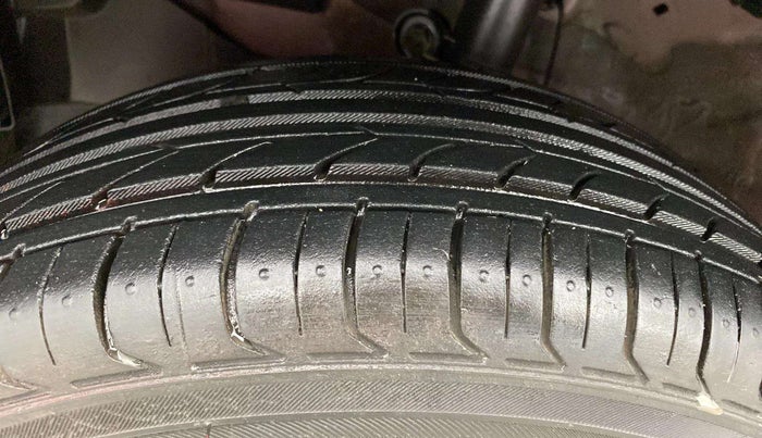 2018 Honda Amaze 1.2L I-VTEC S, Petrol, Manual, 73,700 km, Left Front Tyre Tread