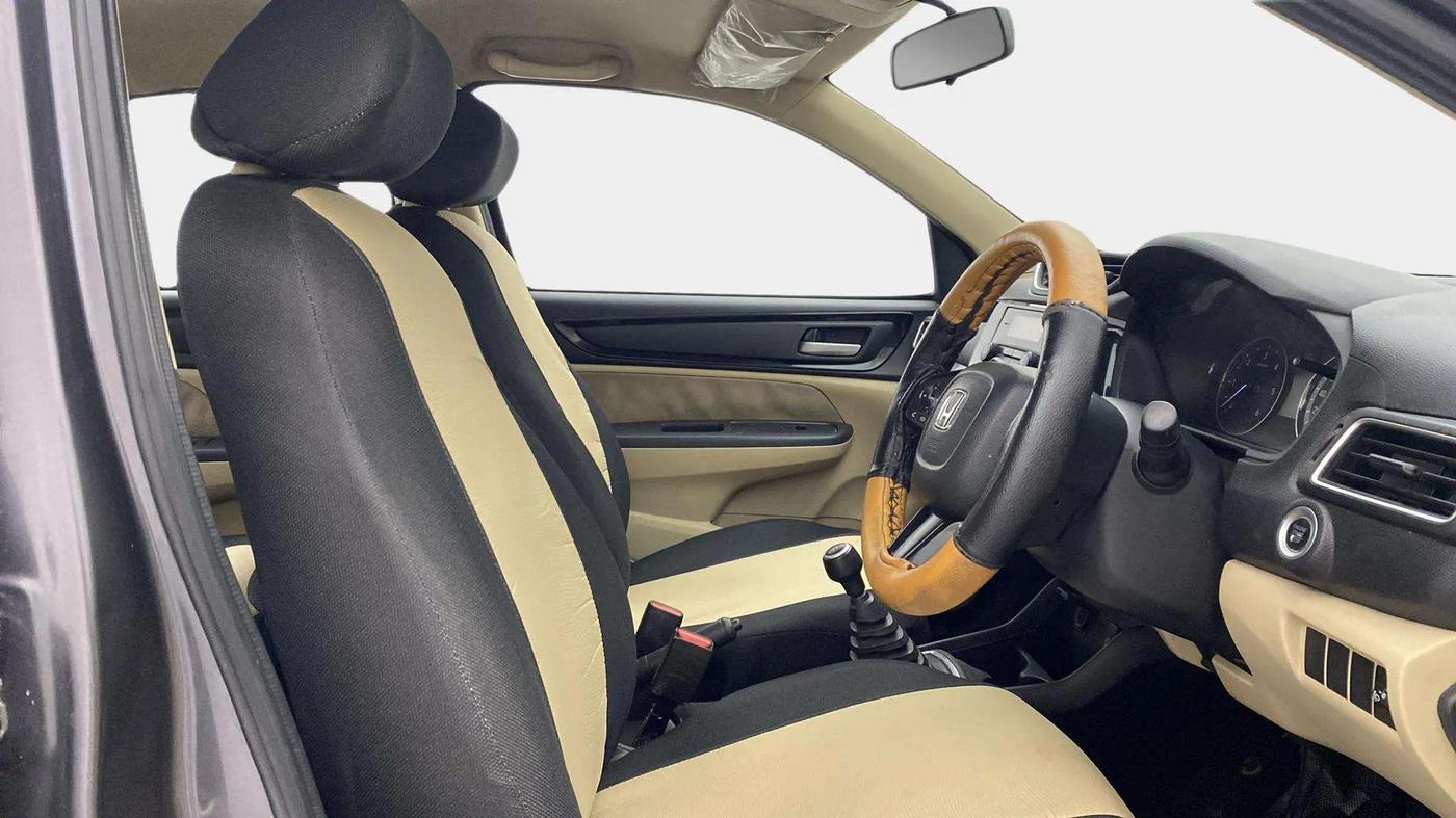 2019 Honda Amaze 1.5L I-DTEC V, Diesel, Manual, 96,420 km, Right Side Front Door Cabin
