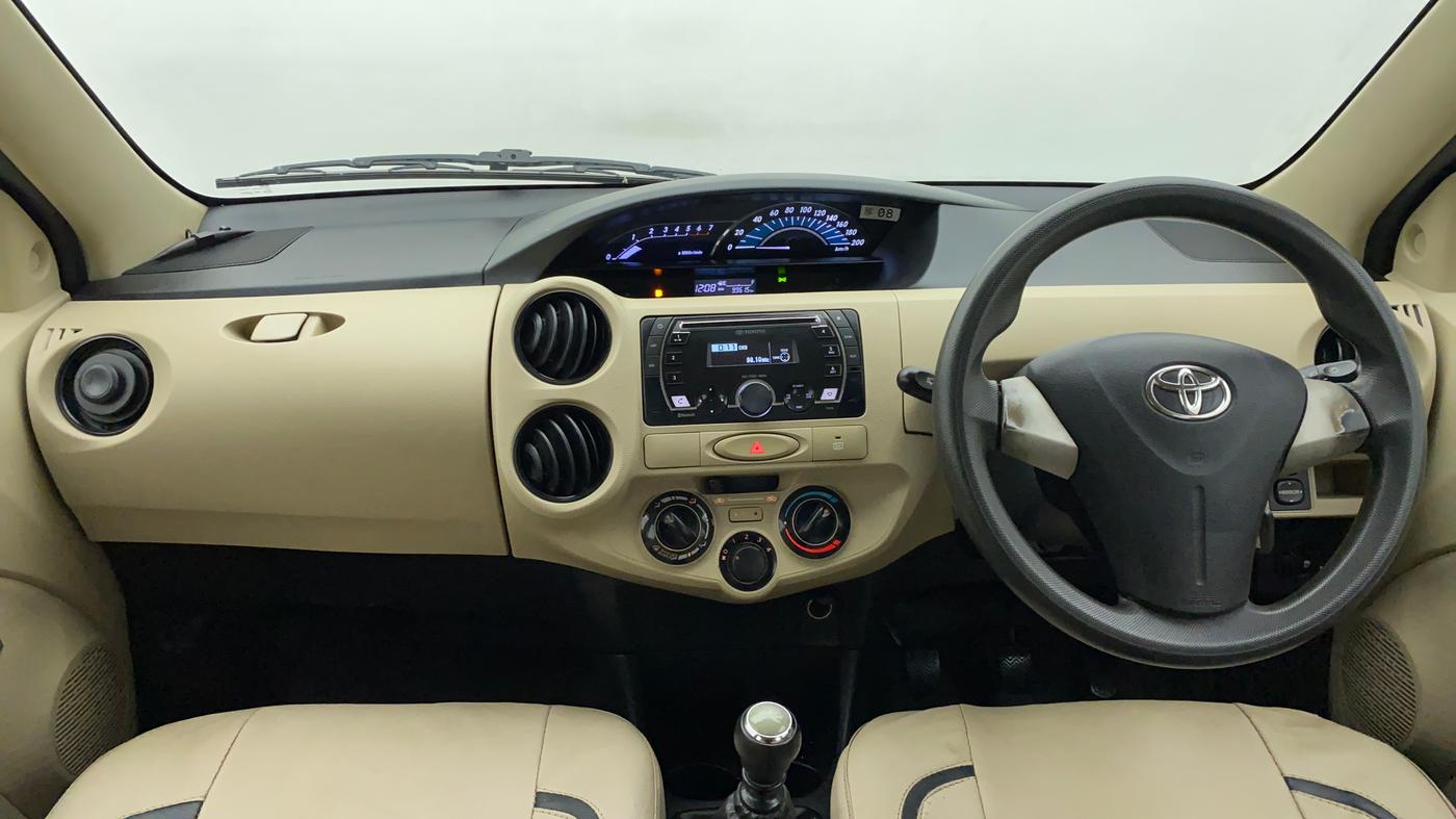 2016 Toyota Etios Liva D 4D VD, Diesel, Manual, 99,615 km, Dashboard
